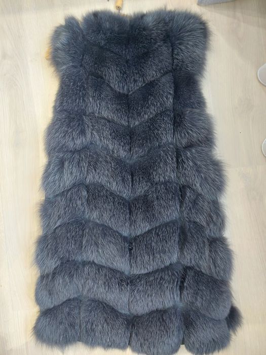 Натуральная меховая жилетка