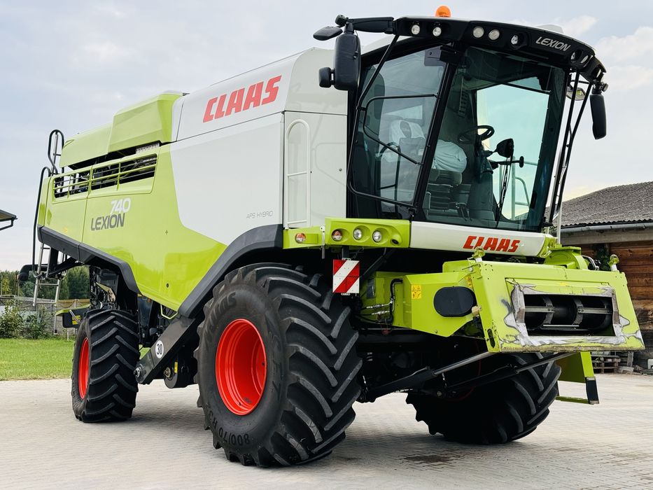 Kombajn zbozowy lexion 740