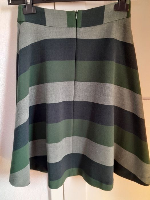 Saia Benetton tamanho 34