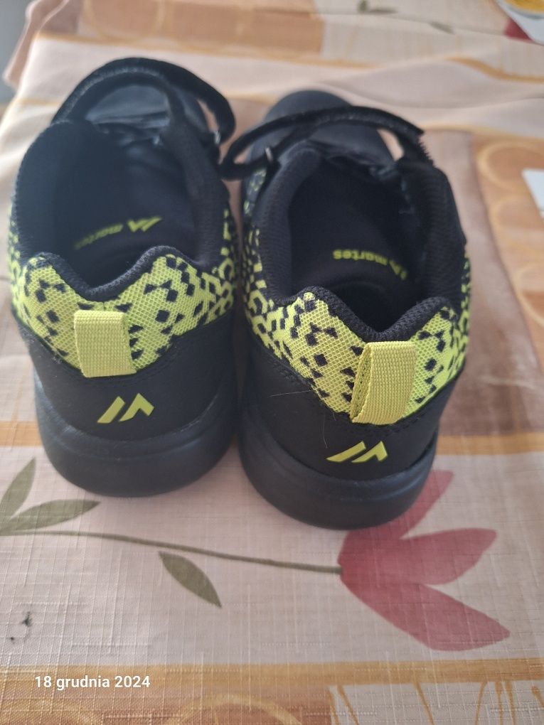 Buty martes, lekkie, wiosenne r 37 stan bdb