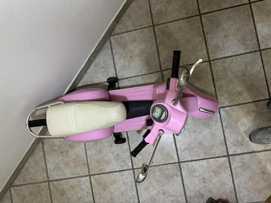 Mota a bataria Vespa