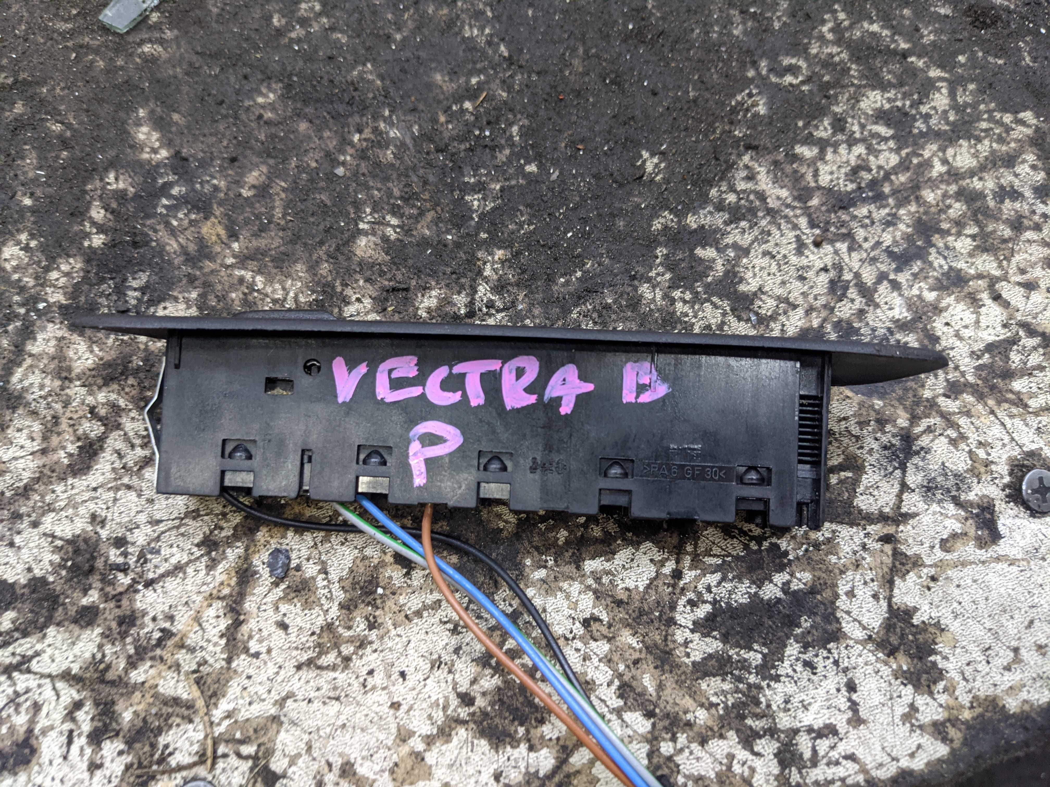 Opel Vectra B Przełącznik Podnoszenia Szyb Prawy Prawa P