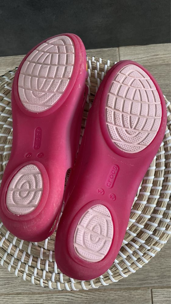 Crocs sandały Isabella Huarache Flat Petal Pink/Coral W10 41/42