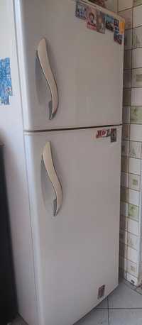 Холодильник LG ,працюючий,нвразу не був в ремонті