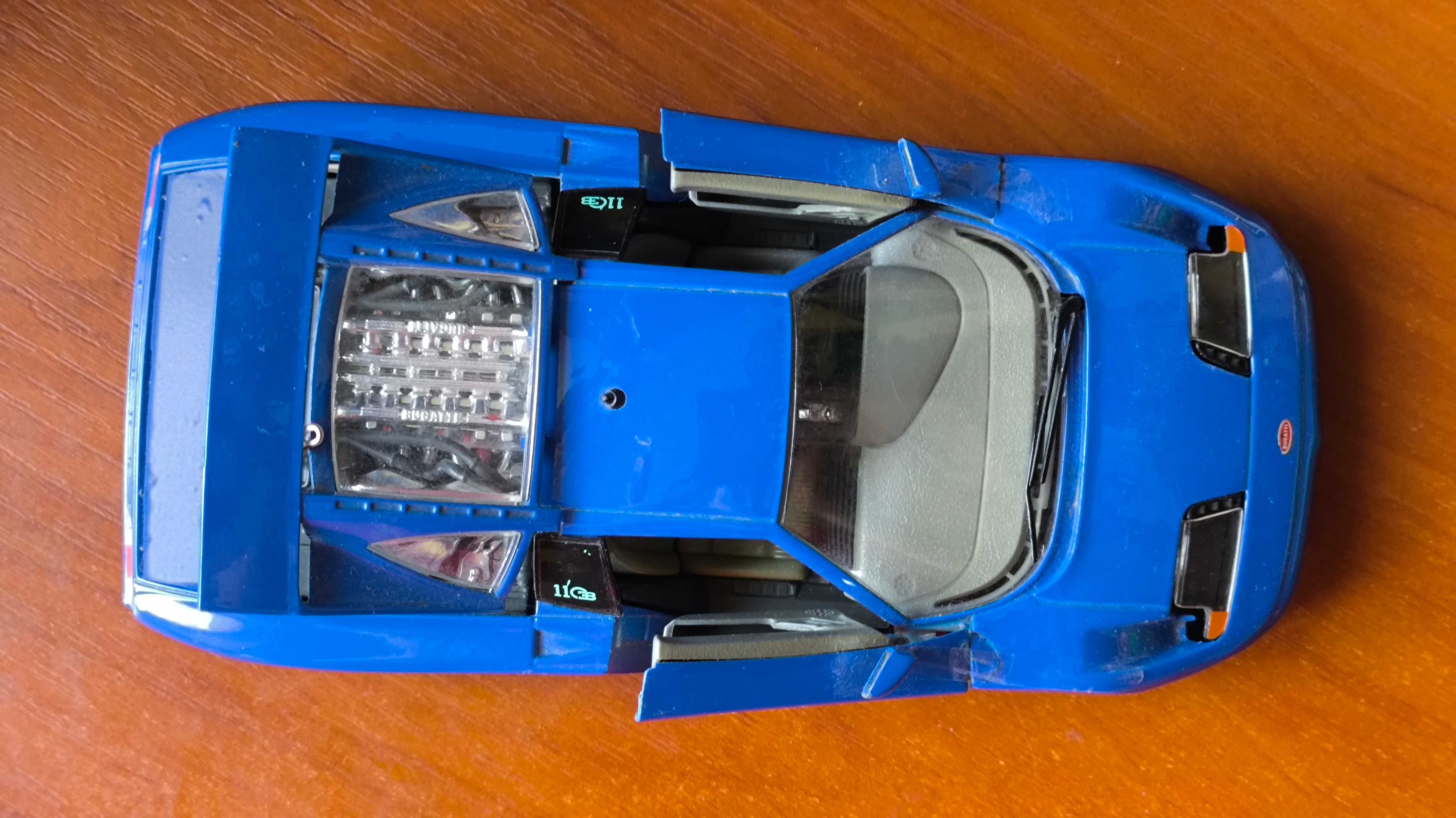 Машинка Bugatti EB110 1/24 Bburago