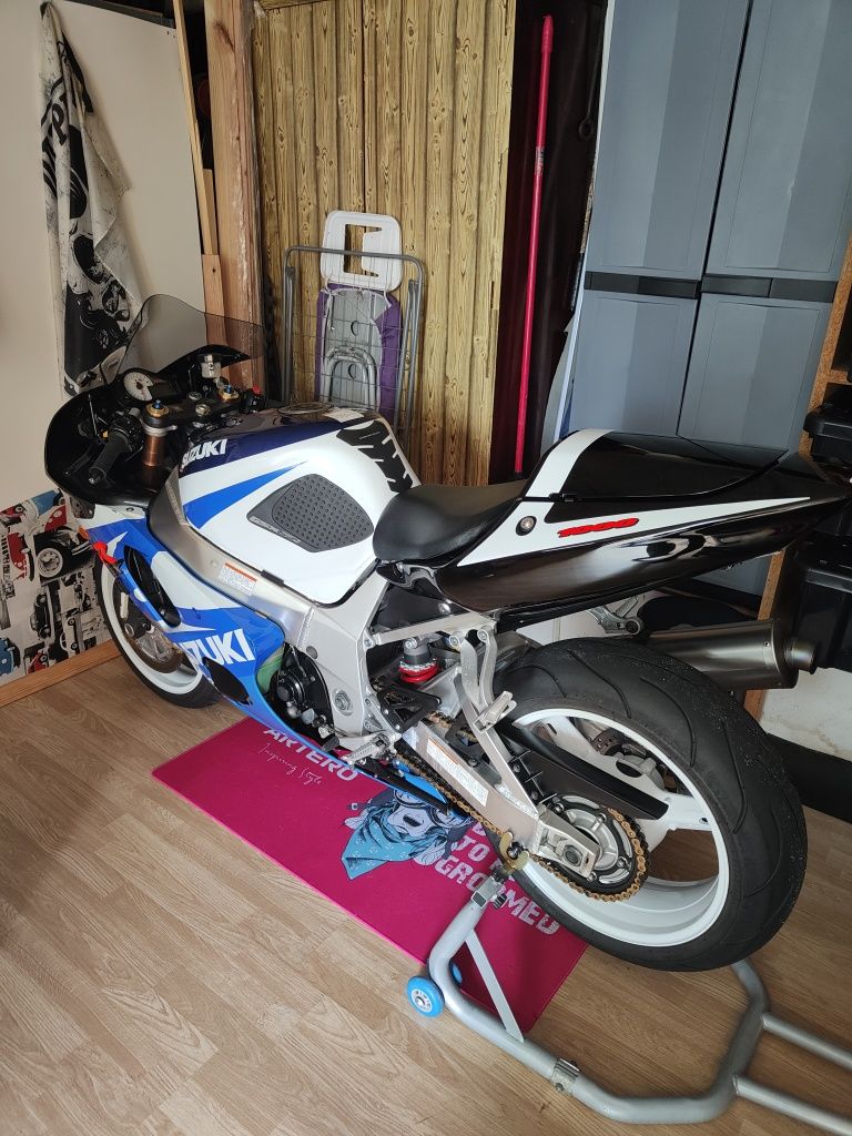 Suzuki GSXR 1000 k1