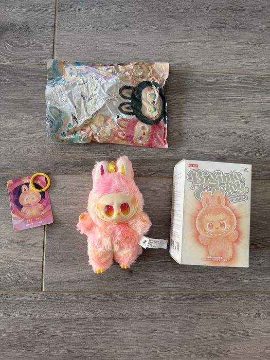 Labubu embalado e selado