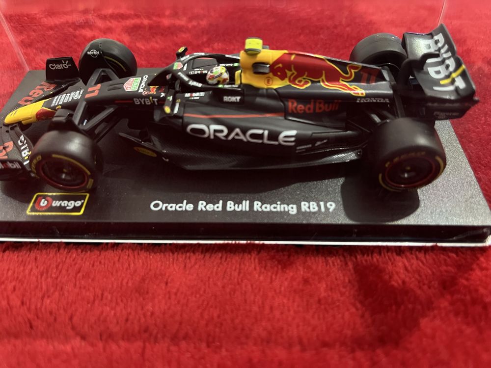 Carro Max Verstappen Red Bull Racing rb19