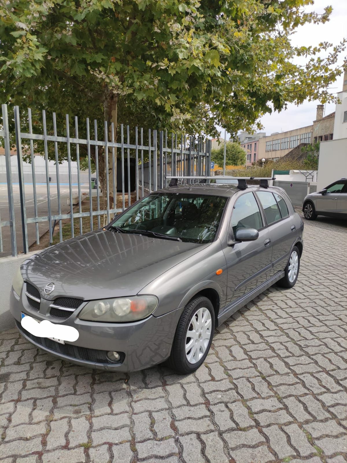 Nissan almera 2003
