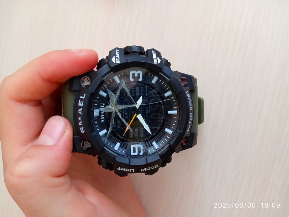 Годинник наручний