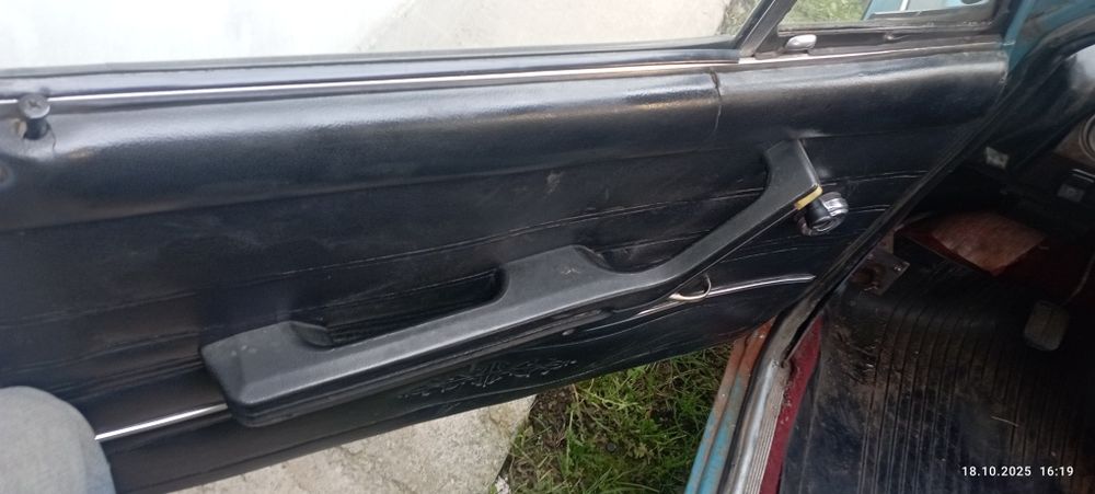 Авто.  ВАЗ 2106 1.3см