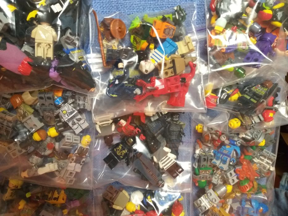 Фигурки Lego, разные, много