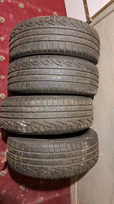 215/55R17 98H Pirelli Sotto Zero II Passat SuperB Camry