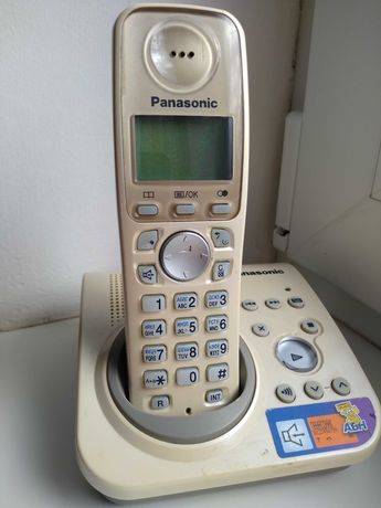 Стаціонарний телефон PANASONIC