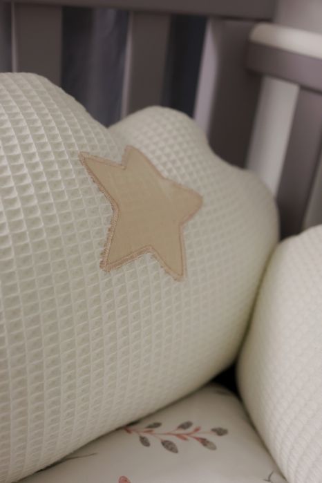 Бортики в дитяче ліжко