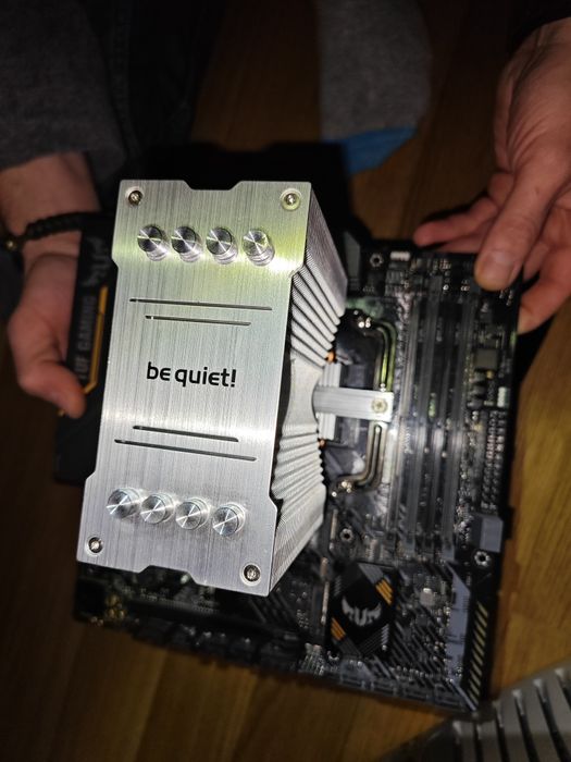 Ігровий комп'ютер без корпуса