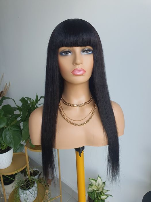 Peruka z włosów naturalnych 70 cm z grzywką