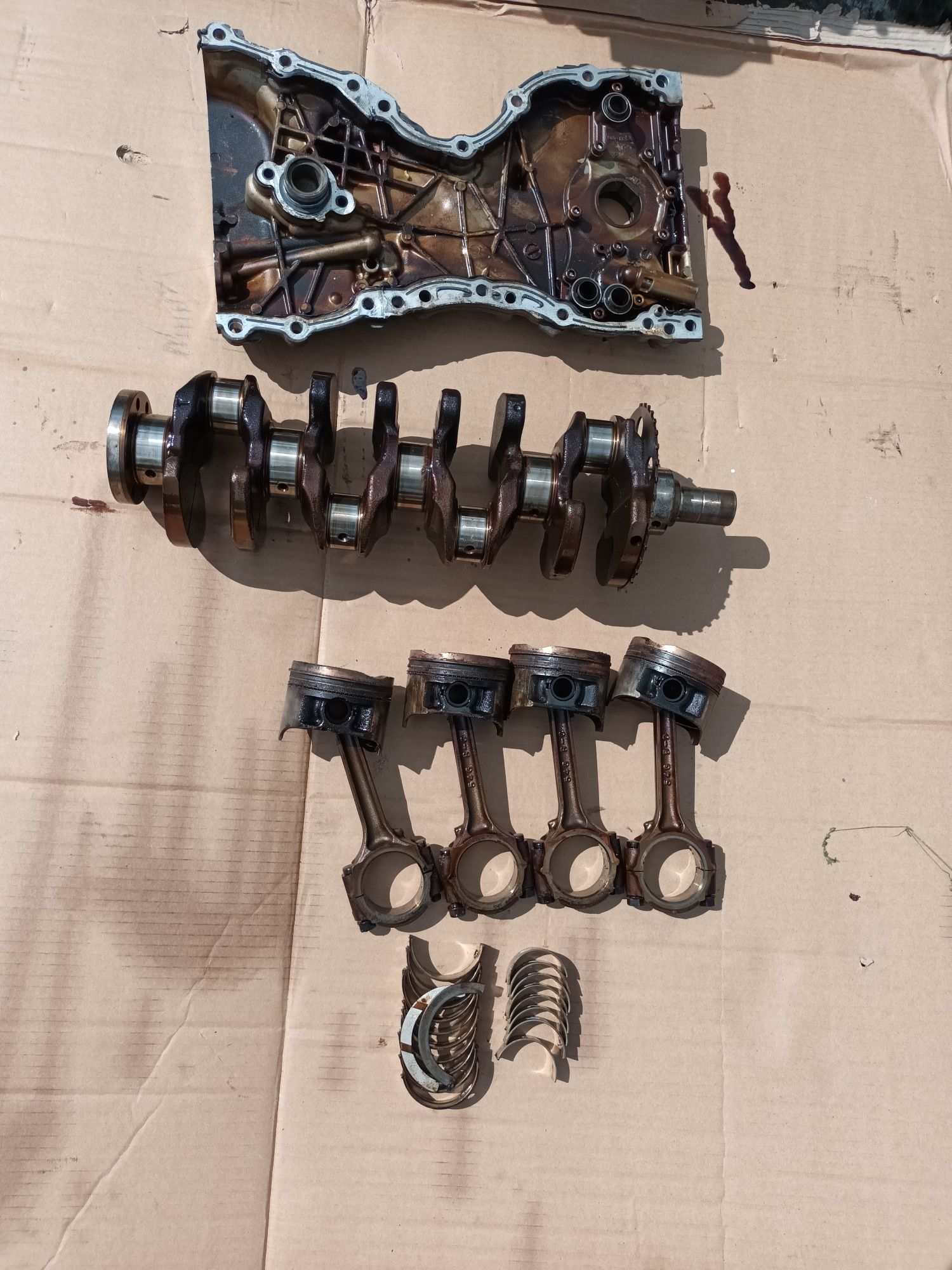 Silnik części suzuki M16A 1.6 16V vvt  głowica Wał korbowy  miska tłok