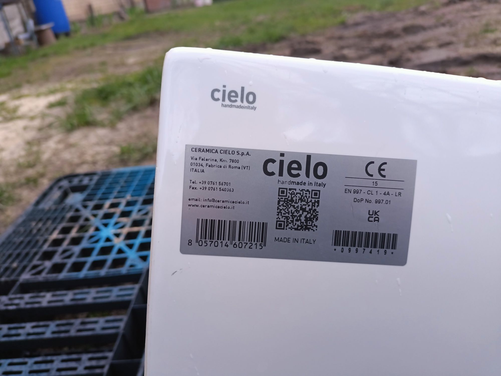 Продам унитаз Cielo