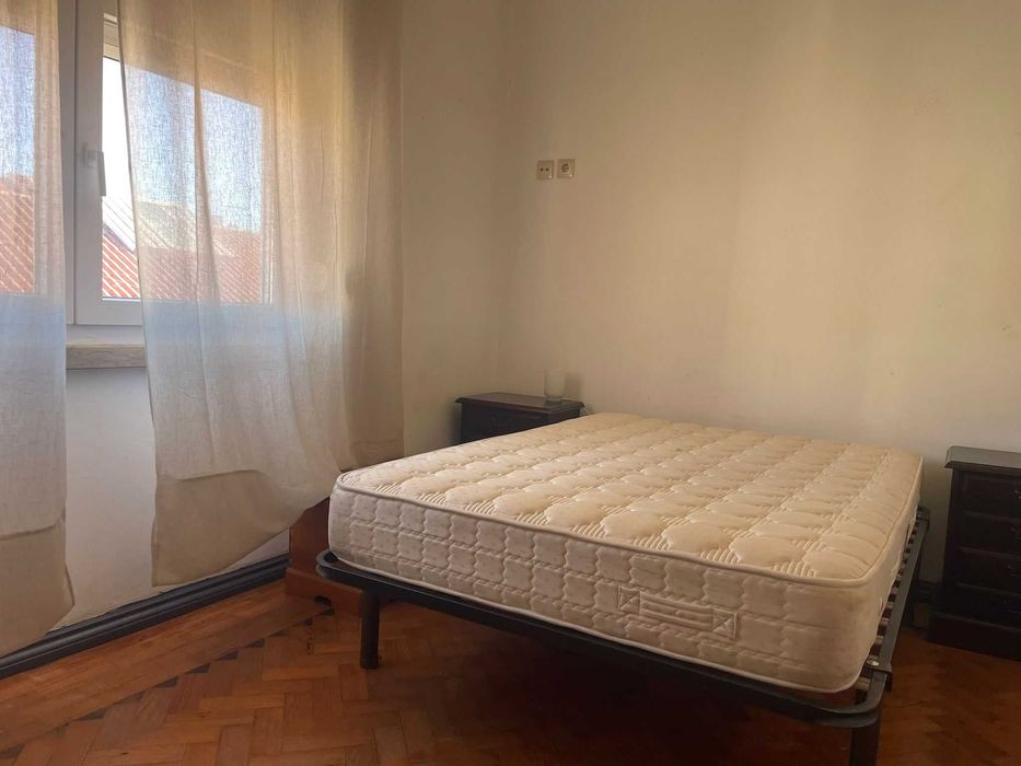 Quarto solteiro Moscavide