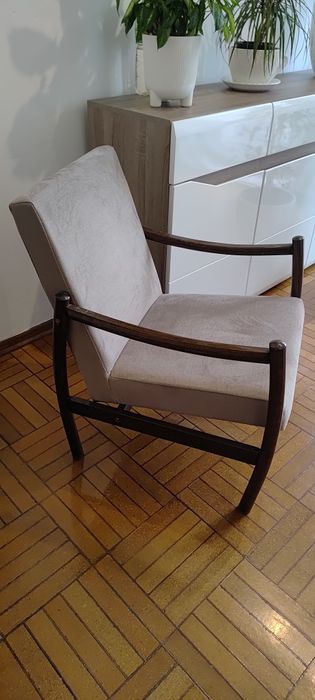 Fotel vintage z PRL – po renowacji