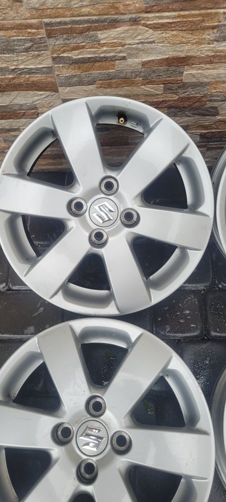 15 4x100 et45 Suzuki Swift Splash Ignis Toyota Yaris  mazda itp