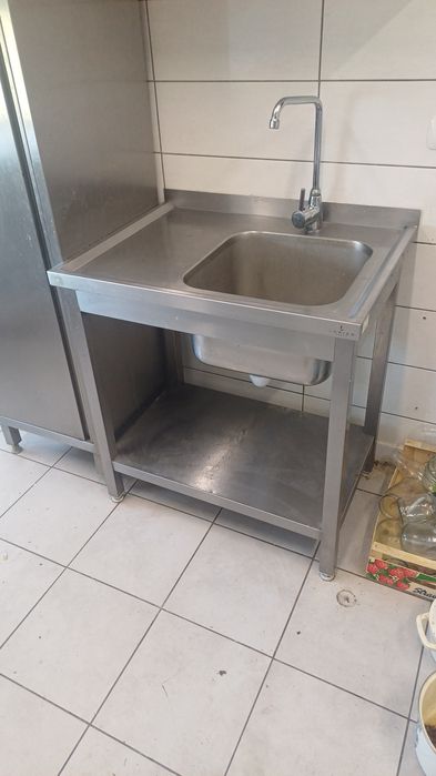 Zlew gastronomiczny basen z syfonem I kranem