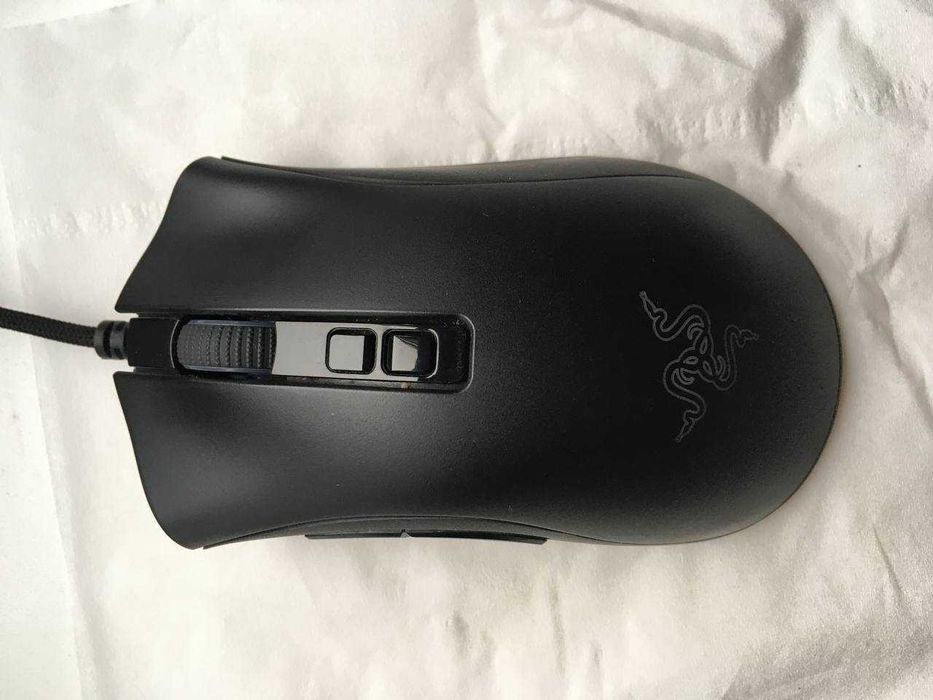 Продаю мышь Razer DeathAdder V2