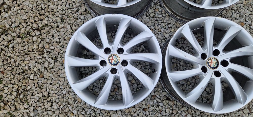 Oryginalne Felgi Alfa-Romeo 17 5x110