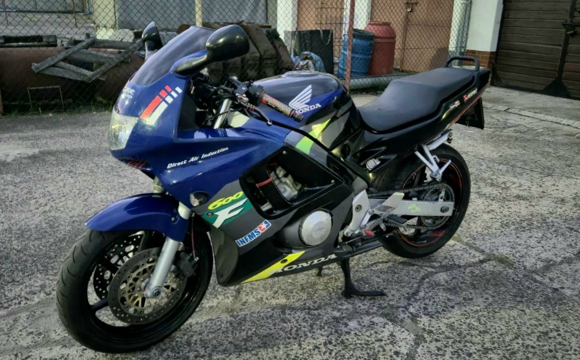 Honda CBR f3 600cm