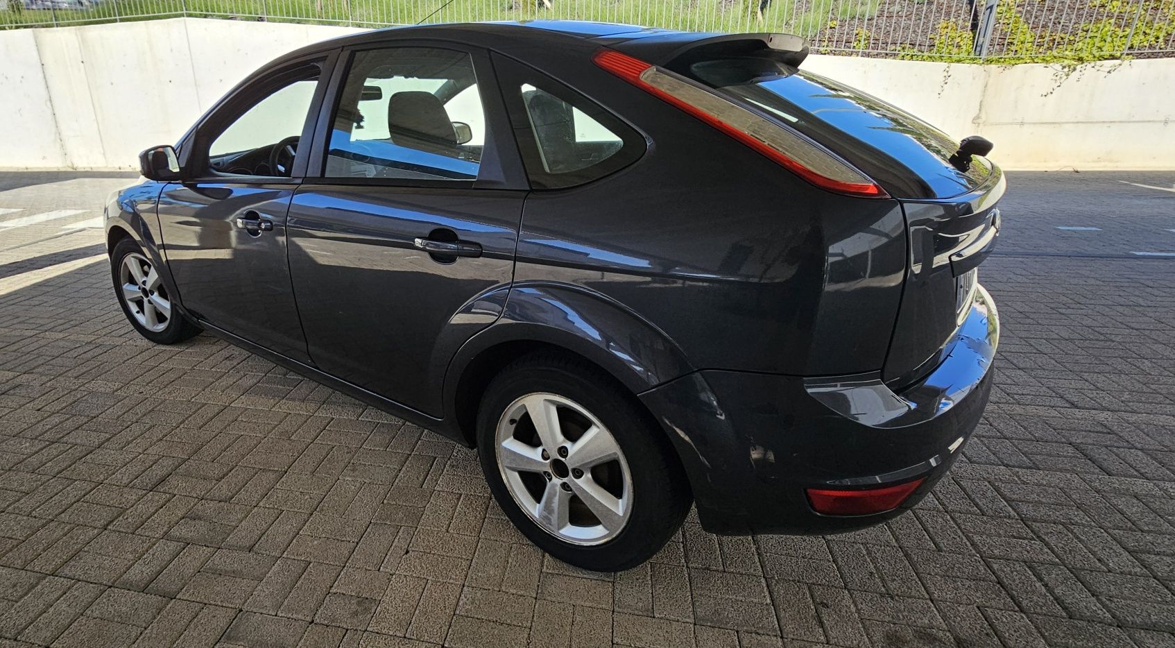 Ford Focus 1.6 2010 gasóleo