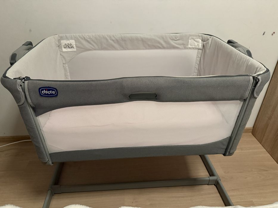 Dostawka chicco next2me/ łóżeczko dziecięce