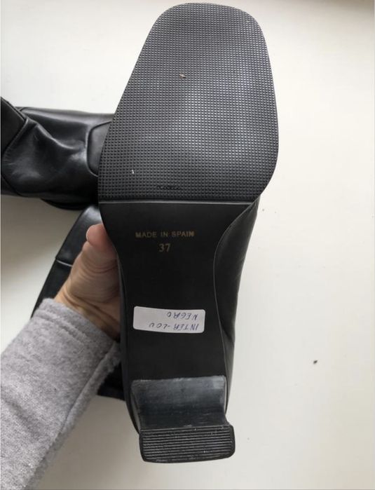 Чоботи шкіряні на підборах