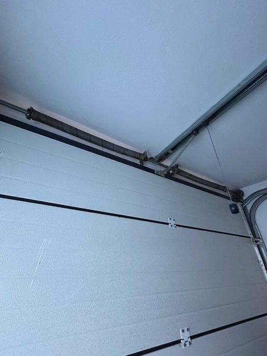 Vendo portão de garagem com motor de abertura