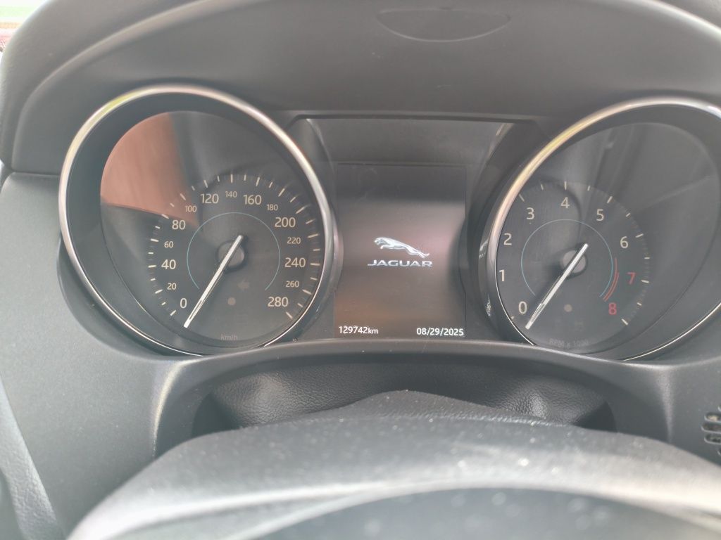 Jaguar Xe ,2.0 250koni, automat ,2019