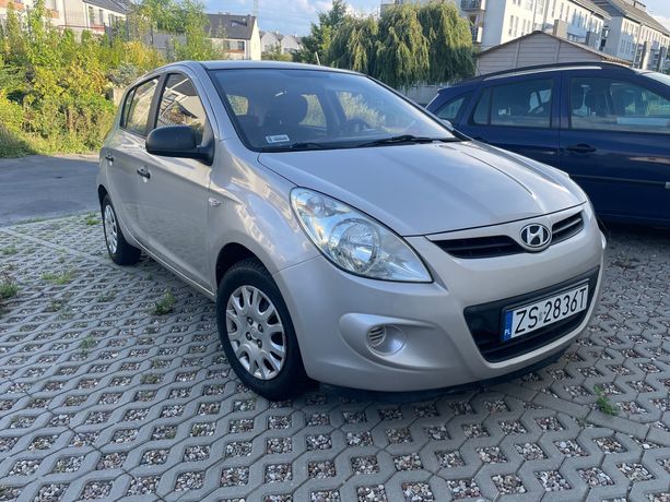 Hyundai i20 mały oryginalny przebie z klimatyzacją
