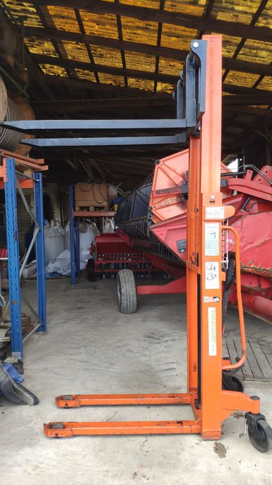 Hydrauliczny wózek podnośnikowy,paleciak,wózek paletowy 2m