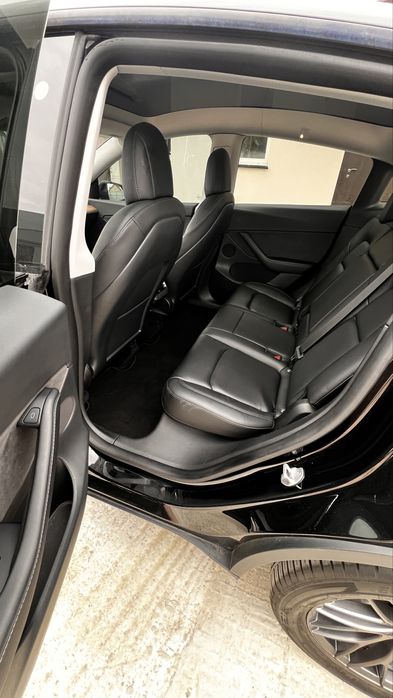 Tesla Model Y 2021год