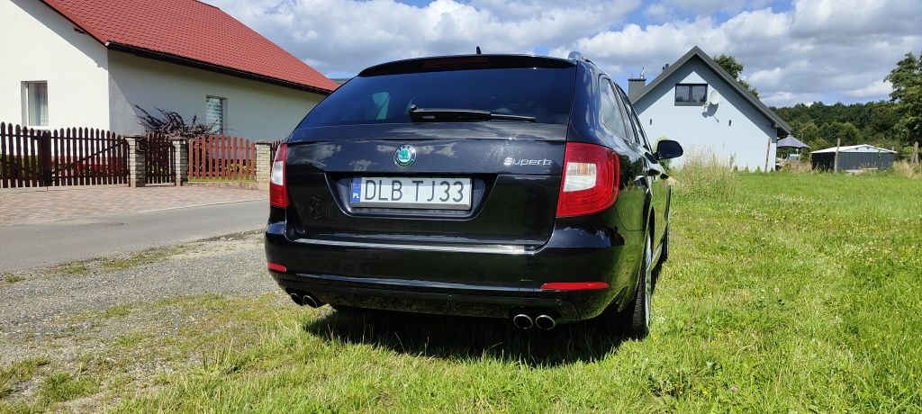 Skoda suberb kombi  2.0 TSI 200KM  2012r