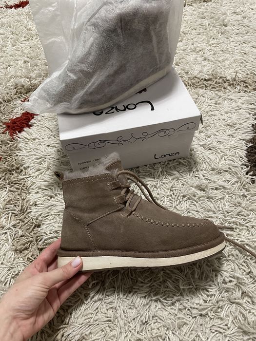 Зимові черевики, угг