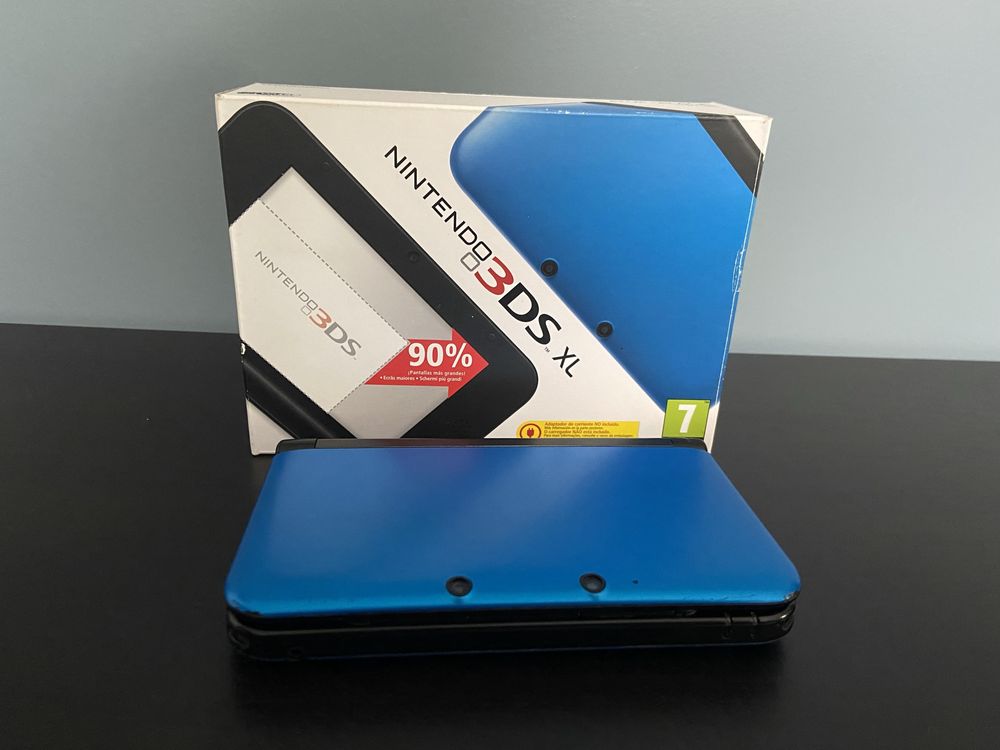 Nintendo 3ds XL em caixa