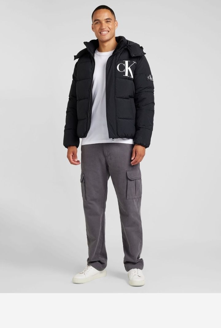 Blusão Homem Essentials Calvin Klein