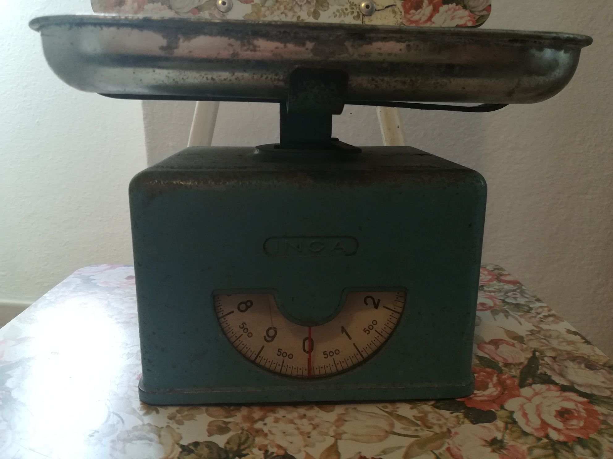 Balança Antiga de Cozinha