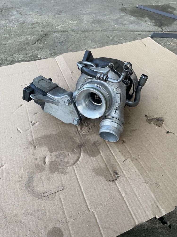 Turbo sprężarka turbina BMW 2.0D 177km N47D20 Nastawnik