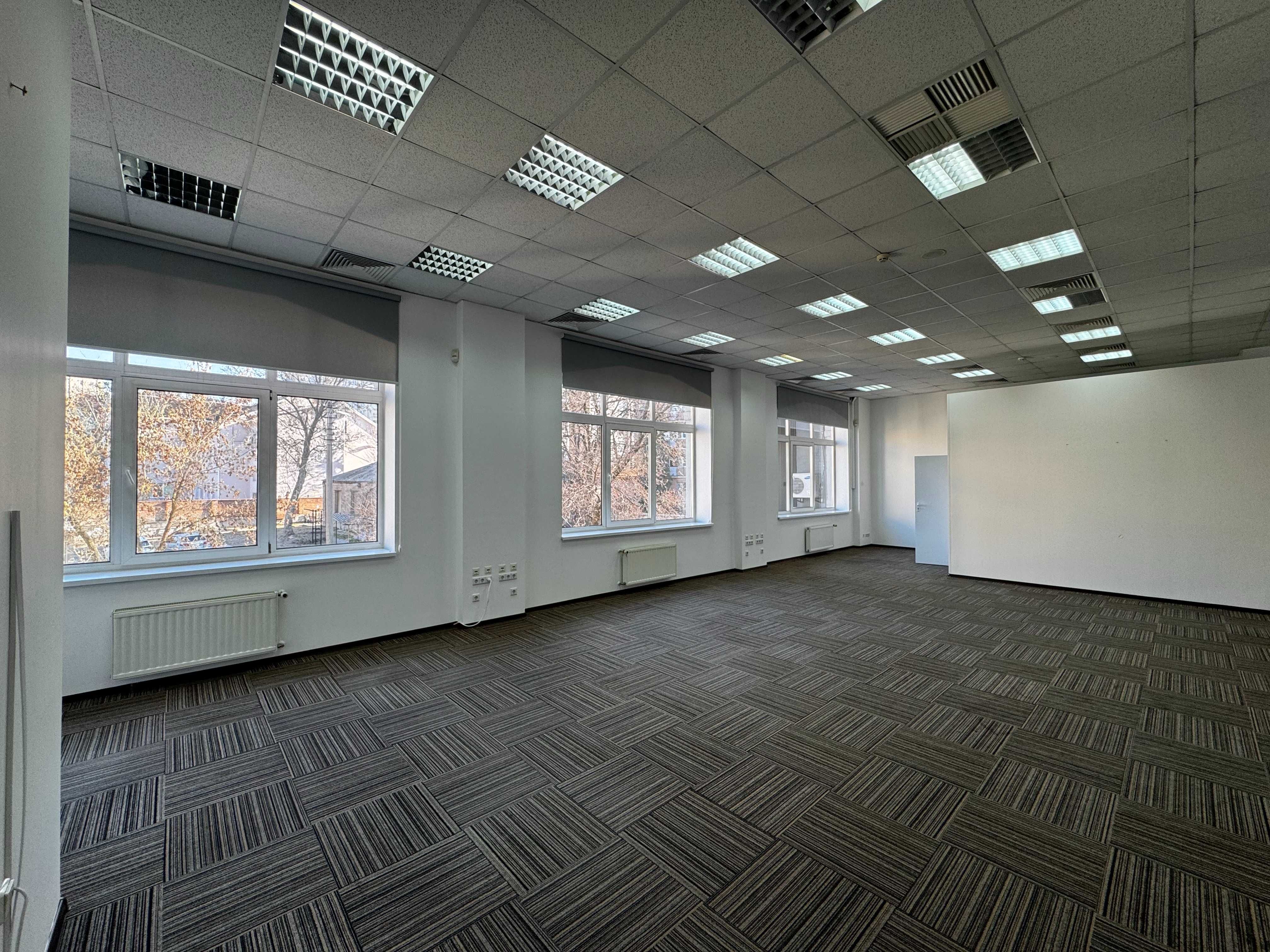 Оренда офісу 398, 80 м² у БЦ Форум Груп «Ділове містечко» офіс 1А-31