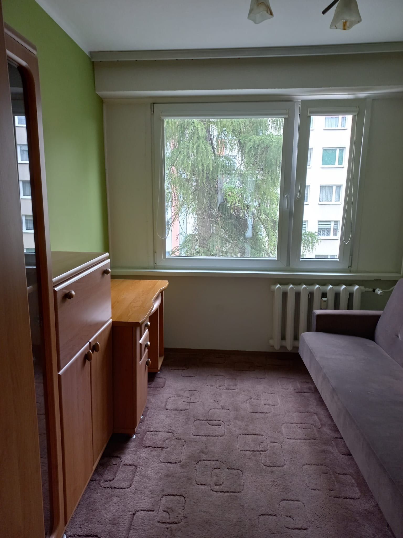 Sprzedam 2-pokojowe mieszkanie z balkonem–Głuchołazy-48m2- os. Koszyka