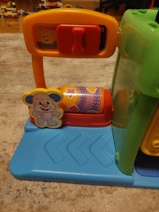 Interaktywny warsztat Szczeniaczka Fisher Price