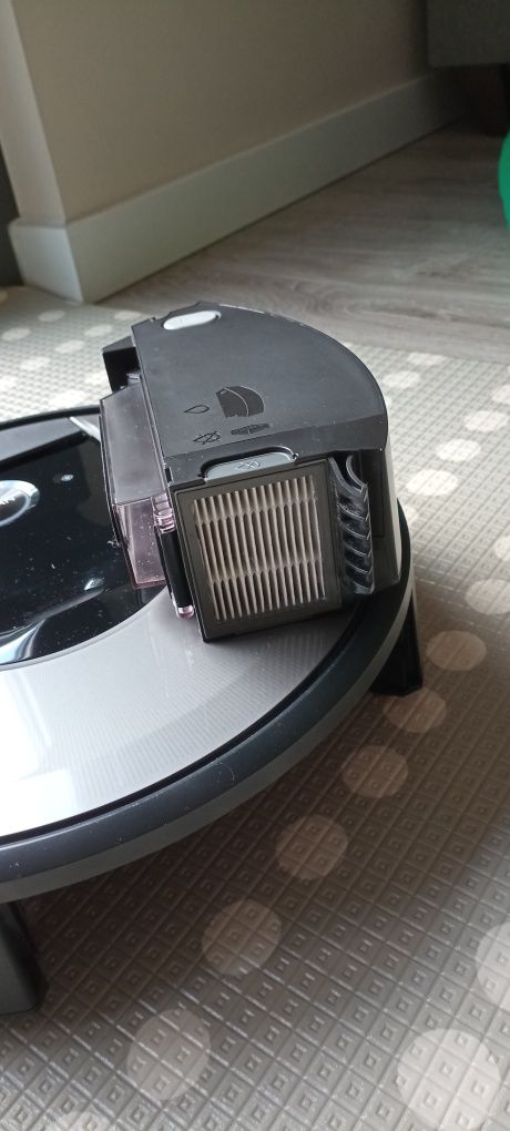 Robot sprzątający iRobot roomba i7