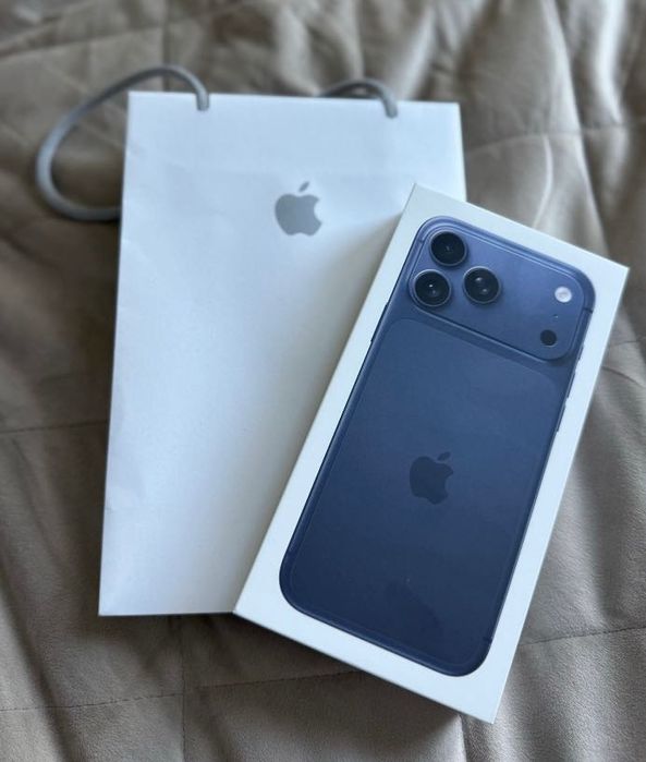 iPhone 17 Pro Max 256GB Deep Blue  физична SIM+eSIM(новий,запакований)
