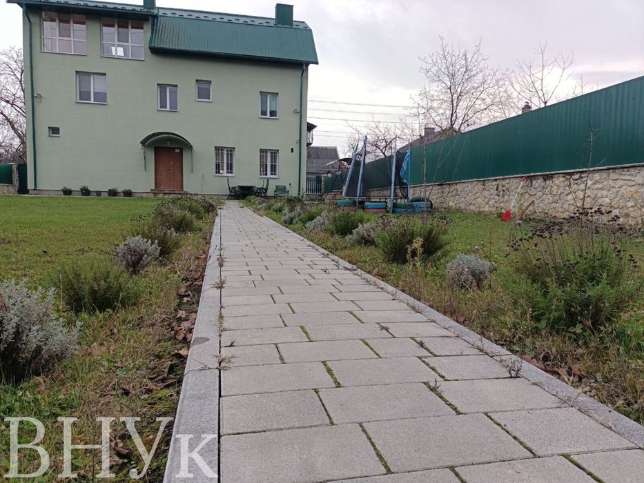 Продається ексклюзивний будинок поблизу Тернополя!